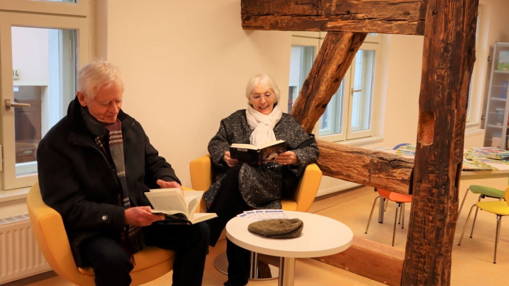 Ursula Rihovsky und Klaus Jürgen Hoffmeister lesen