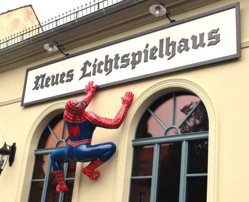 Spiderman an der Fassade
