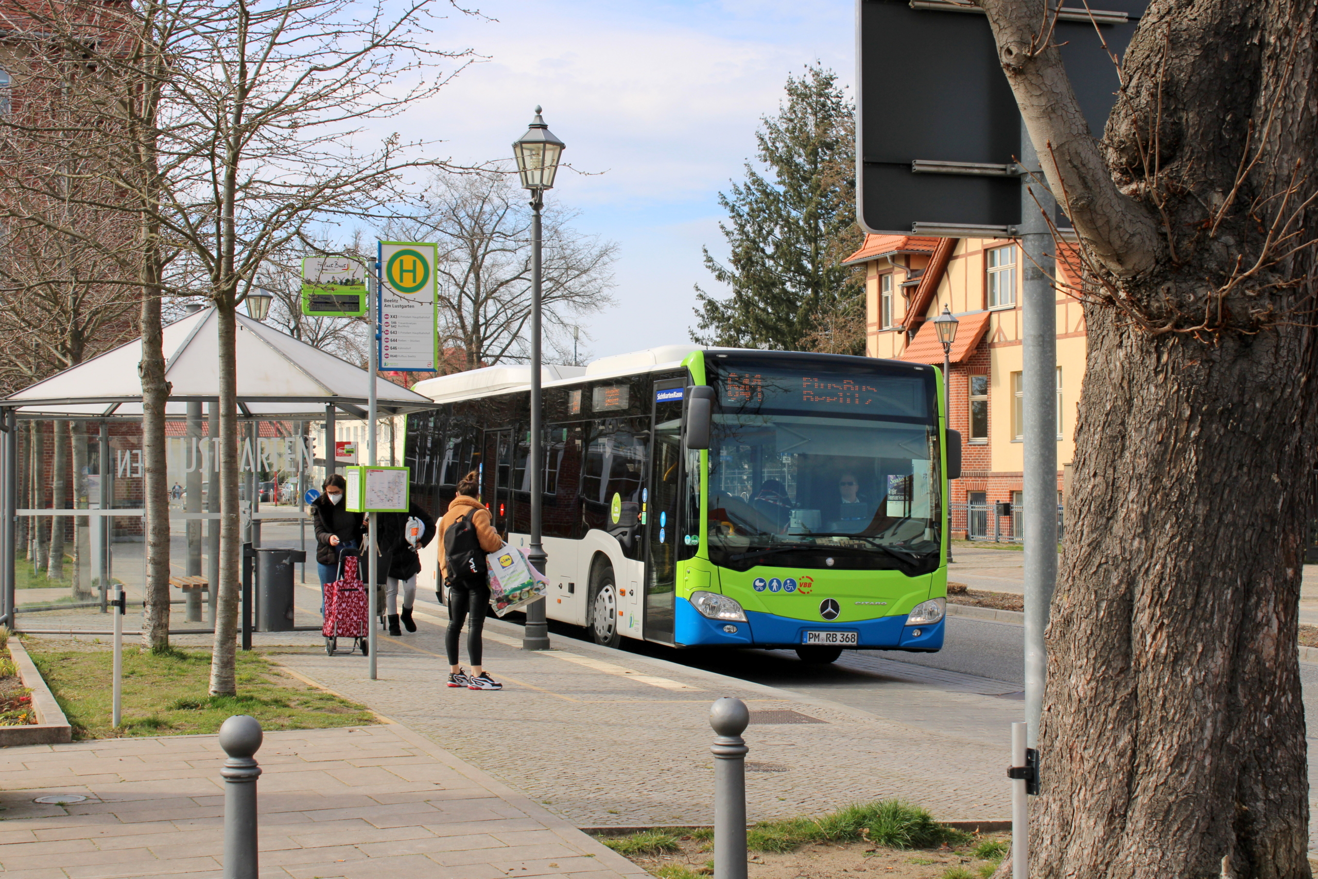 Regiobus Bild am Lustgarten